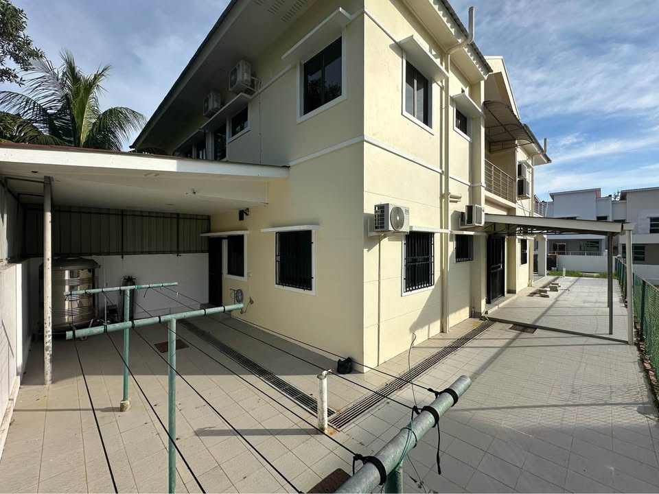 Semi-Detached | Taman Seri Tilong
