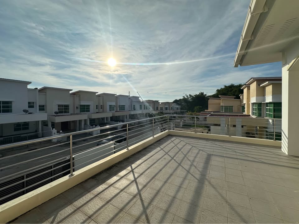 Semi-Detached | Taman Seri Tilong