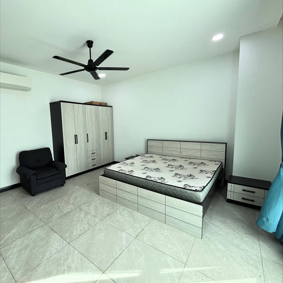 TERRACE HOUSE FOR RENT AT KIULAP