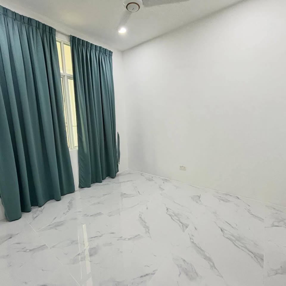 SEMI DETACHED HOUSE FOR RENT AT KIARONG