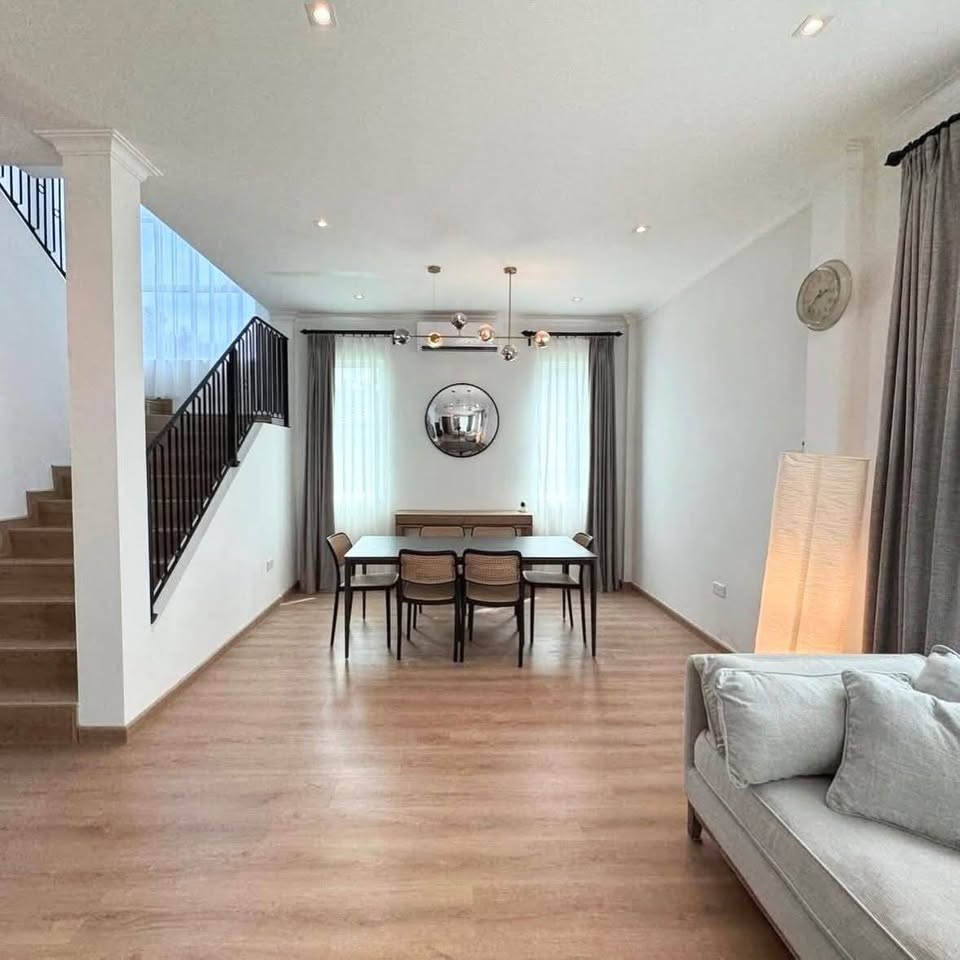 SEMI DETACHED HOUSE FOR RENT LAMBAK